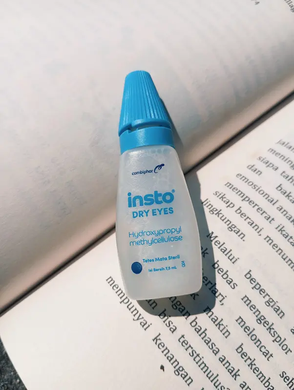 tetes mata kering Insto Dry Eyes